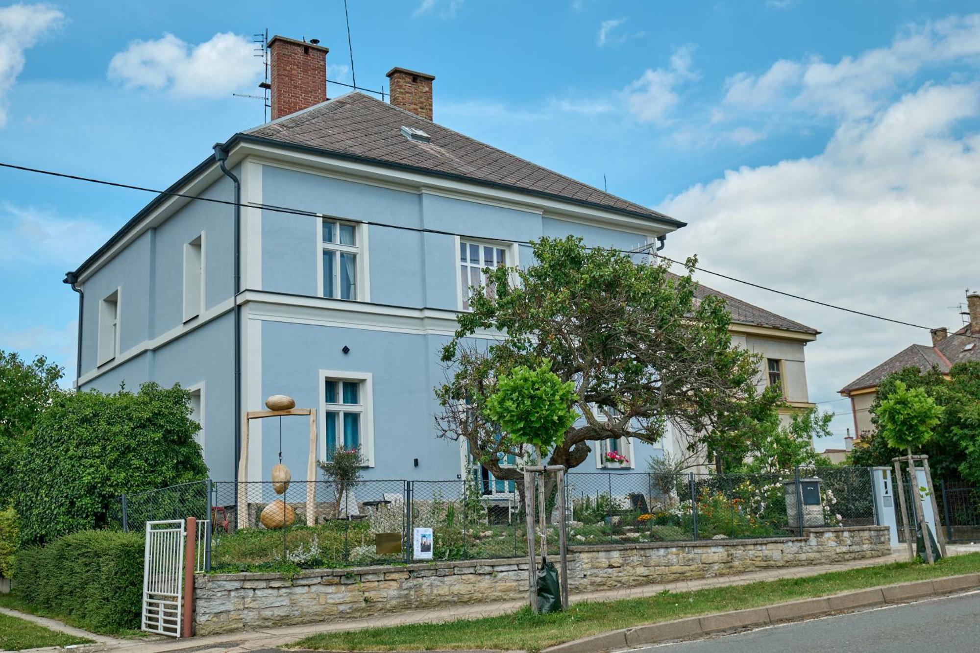 Vila Opočno Exteriör bild